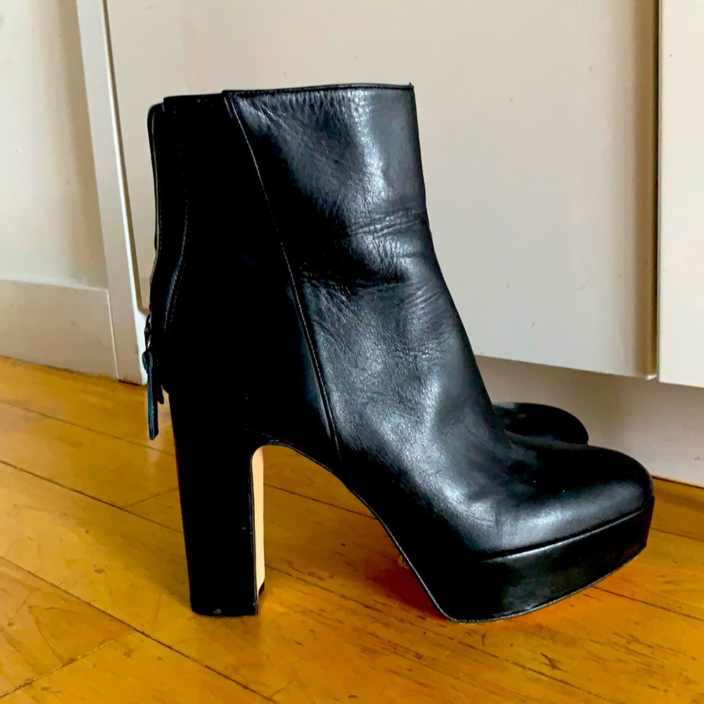 Zara genuine leather black booties
